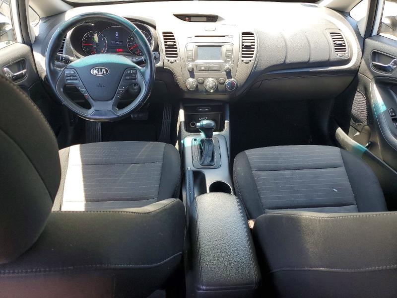 60606476 :رقم المزاد ، KNAFX4A80F5336905 vin ، 2015 Kia Forte مزاد بيع