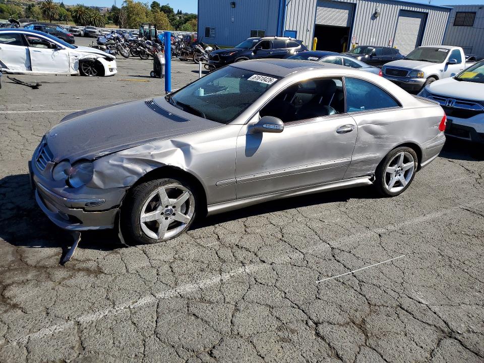 Продажа на аукционе авто 2005 Mercedes-benz Clk, vin: WDBTJ75J95F126266, номер лота: 61618426