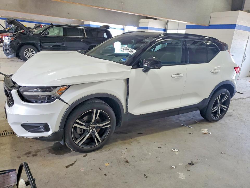 Продажа на аукционе авто 2022 Volvo Xc40, vin: YV4162UM9N2790841, номер лота: 62905566