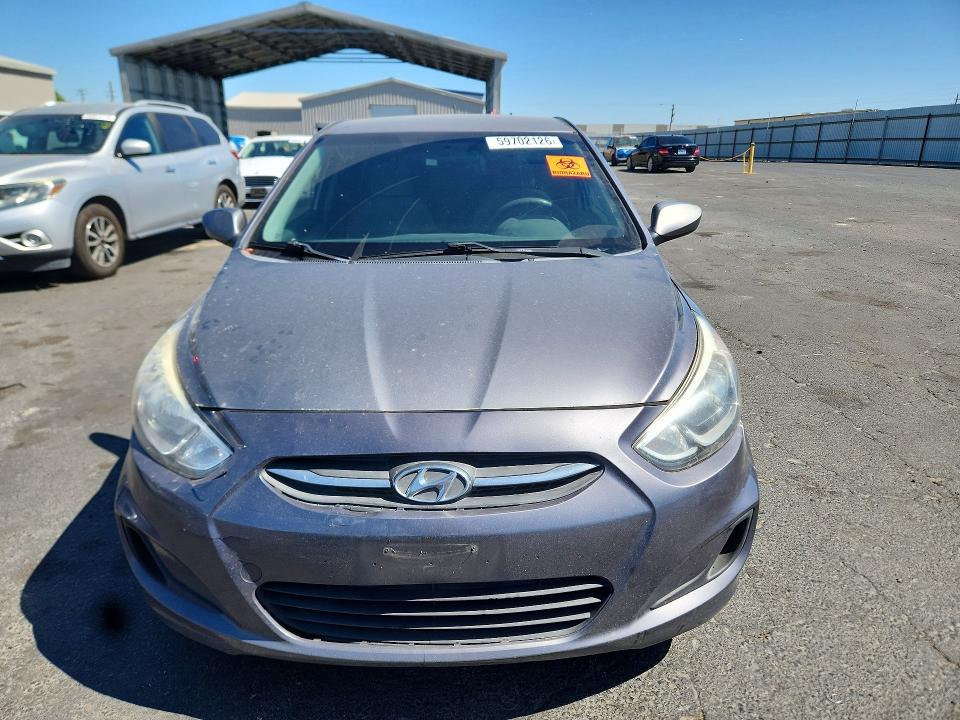 2015 Hyundai Accent მანქანა იყიდება აუქციონზე, vin: KMHCT4AEXFU872320, აუქციონის ნომერი: 59702126