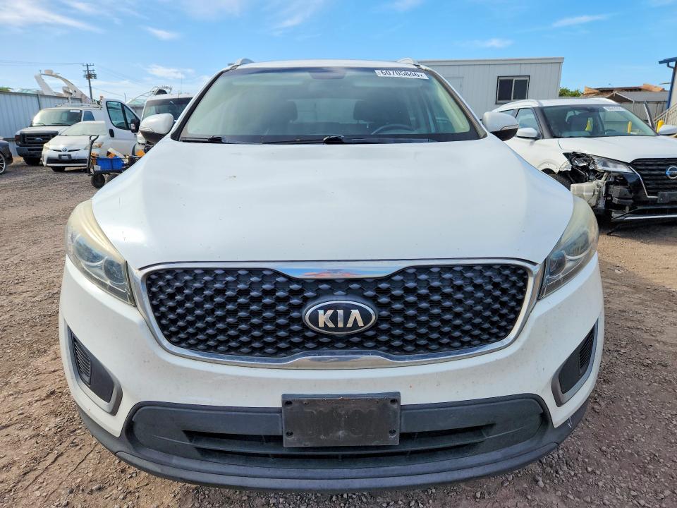 60705846 :رقم المزاد ، 5XYPG4A35HG286153 vin ، 2017 Kia Sorento مزاد بيع
