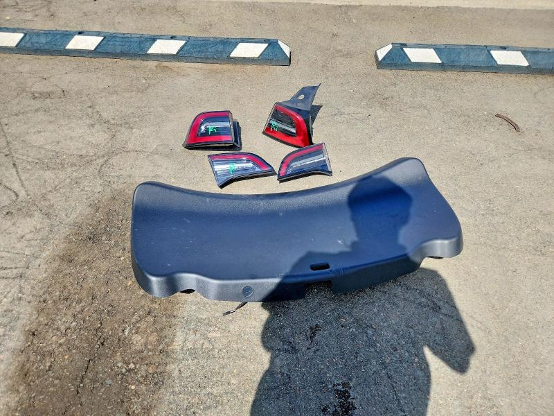 2022 Tesla Model 3 მანქანა იყიდება აუქციონზე, vin: 5YJ3E1EA1NF289310, აუქციონის ნომერი: 61582706