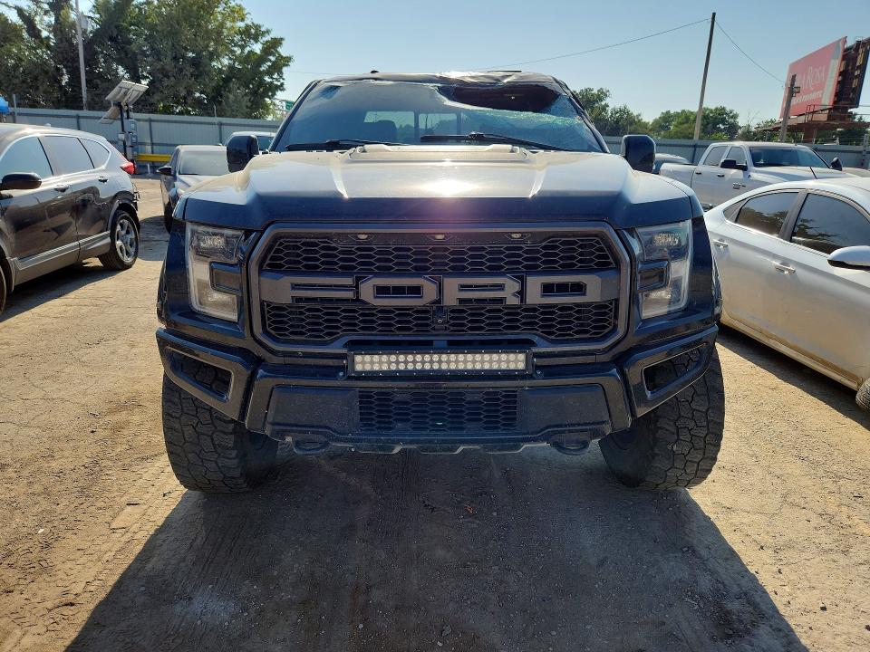 61689136 :رقم المزاد ، 1FTFW1RG3JFD74308 vin ، 2018 Ford F150 مزاد بيع