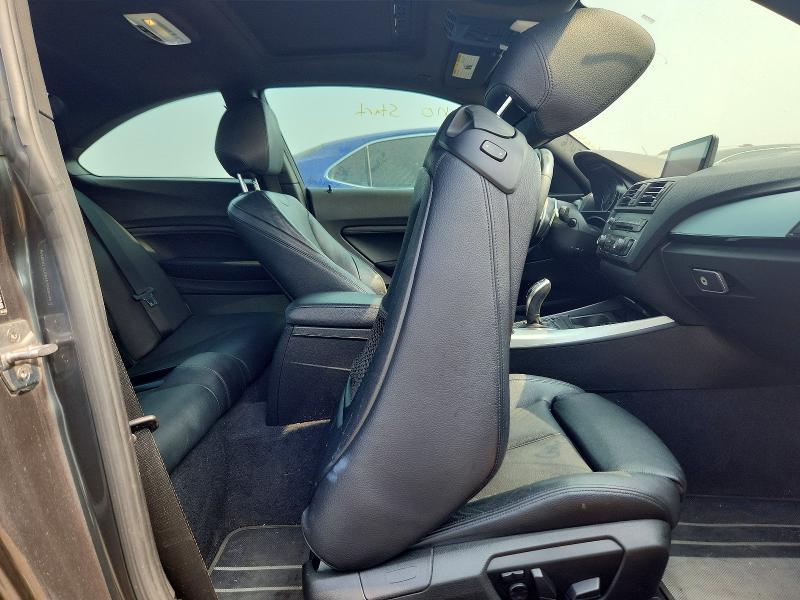 61049106 :رقم المزاد ، WBA1J7C51FV358248 vin ، 2015 Bmw M235i مزاد بيع