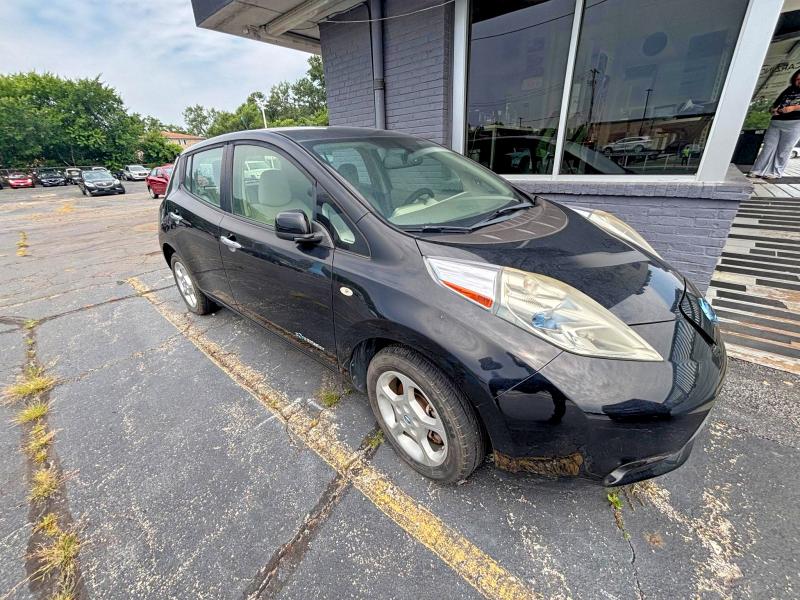 2011 Nissan Leaf მანქანა იყიდება აუქციონზე, vin: JN1AZ0CP1BT005036, აუქციონის ნომერი: 62499146