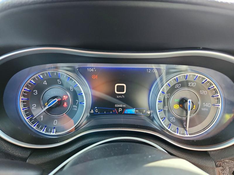 62904836 :رقم المزاد ، 2C3CCARG3HH512454 vin ، 2017 Chrysler 300 مزاد بيع