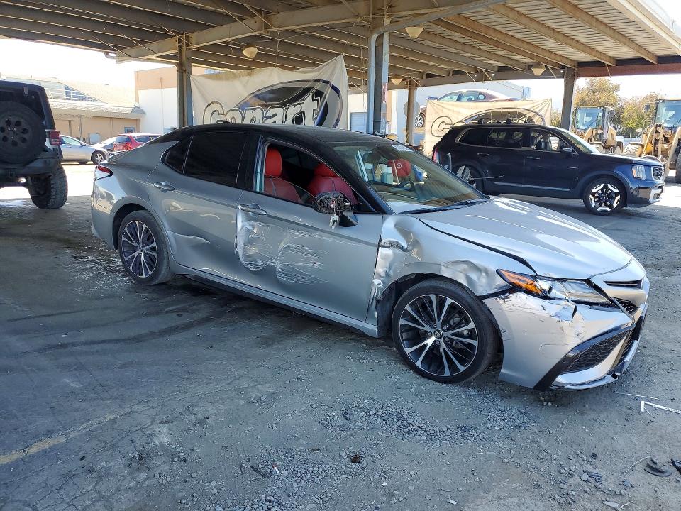 2021 Toyota Camry მანქანა იყიდება აუქციონზე, vin: 4T1K31AK8MU020027, აუქციონის ნომერი: 60521166