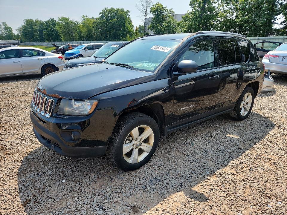 62611706 :رقم المزاد ، 1C4NJDBB9GD627016 vin ، 2016 Jeep Compass مزاد بيع