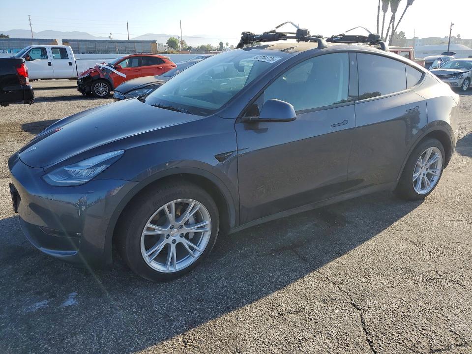 2021 Tesla Model Y მანქანა იყიდება აუქციონზე, vin: 5YJYGDEE7MF201122, აუქციონის ნომერი: 62704726