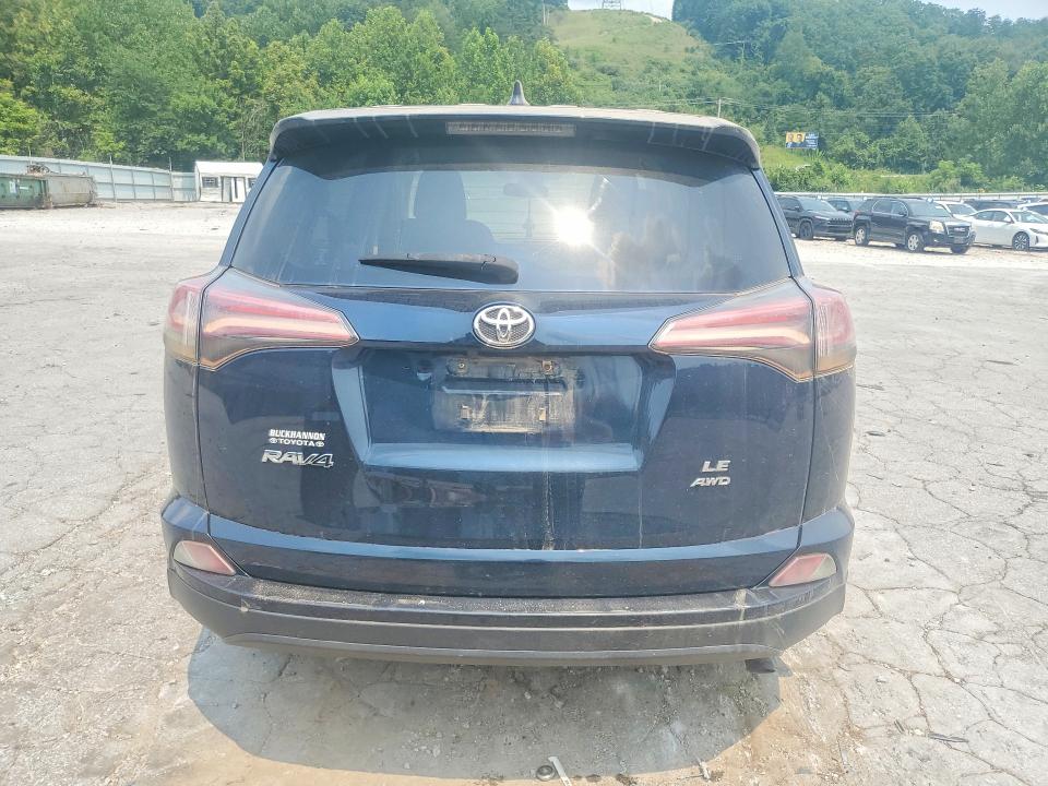 2018 Toyota Rav4 მანქანა იყიდება აუქციონზე, vin: JTMBFREV8JJ211815, აუქციონის ნომერი: 62798356