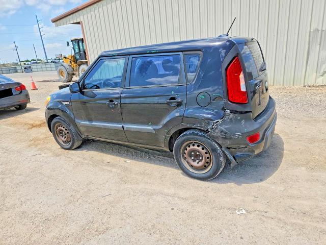 2013 Kia Soul მანქანა იყიდება აუქციონზე, vin: KNDJT2A55D7621345, აუქციონის ნომერი: 62528046