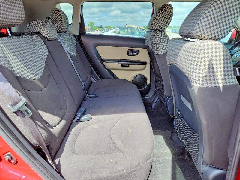 61665316 :رقم المزاد ، KNDJT2A6XC7452205 vin ، 2012 Kia Soul مزاد بيع