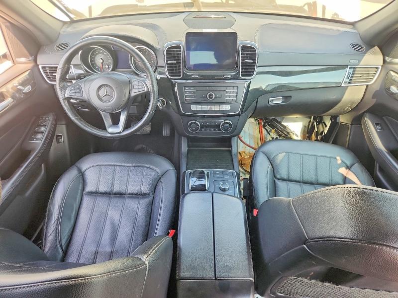 62105676 :رقم المزاد ، 4JGDF6EE9HA812308 vin ، 2017 Mercedes-benz Gls مزاد بيع