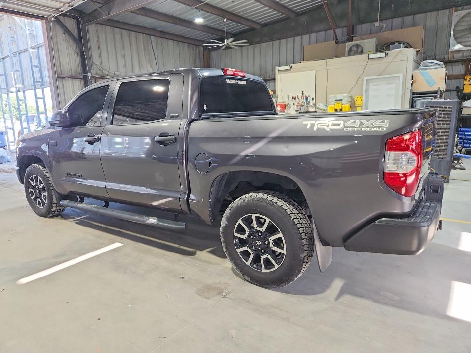 62528856 :رقم المزاد ، 5TFDW5F14GX526890 vin ، 2016 Toyota Tundra مزاد بيع
