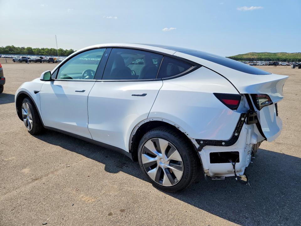 60703316 :رقم المزاد ، 5YJYGDEE1MF130855 vin ، 2021 Tesla Model Y مزاد بيع