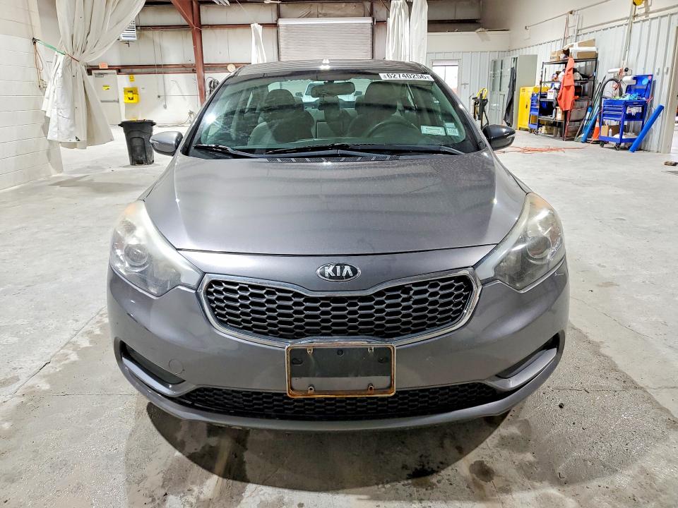 62740256 :رقم المزاد ، KNAFX4A62G5500963 vin ، 2016 Kia Forte مزاد بيع