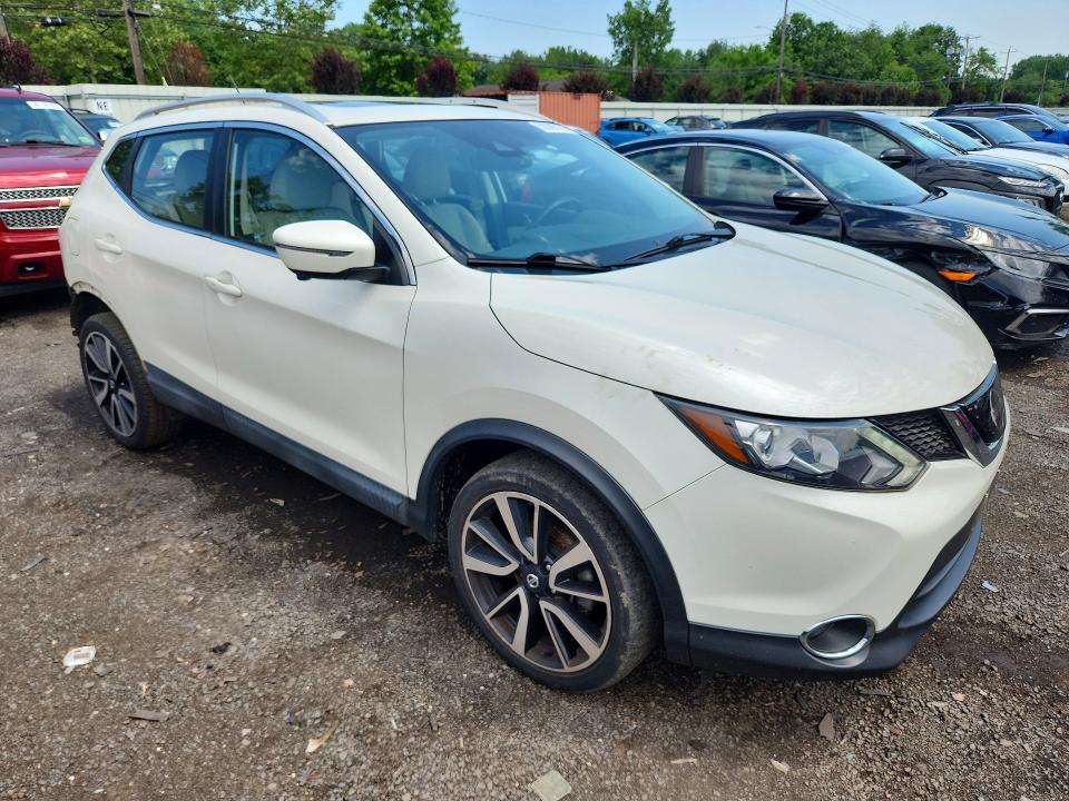 58385176 :رقم المزاد ، JN1BJ1CR1KW322056 vin ، 2019 Nissan Rogue Sport مزاد بيع