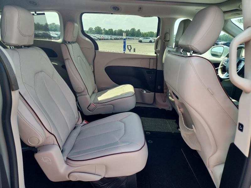 Продажа на аукционе авто 2017 Chrysler Pacifica, vin: 2C4RC1GG6HR553857, номер лота: 60306626