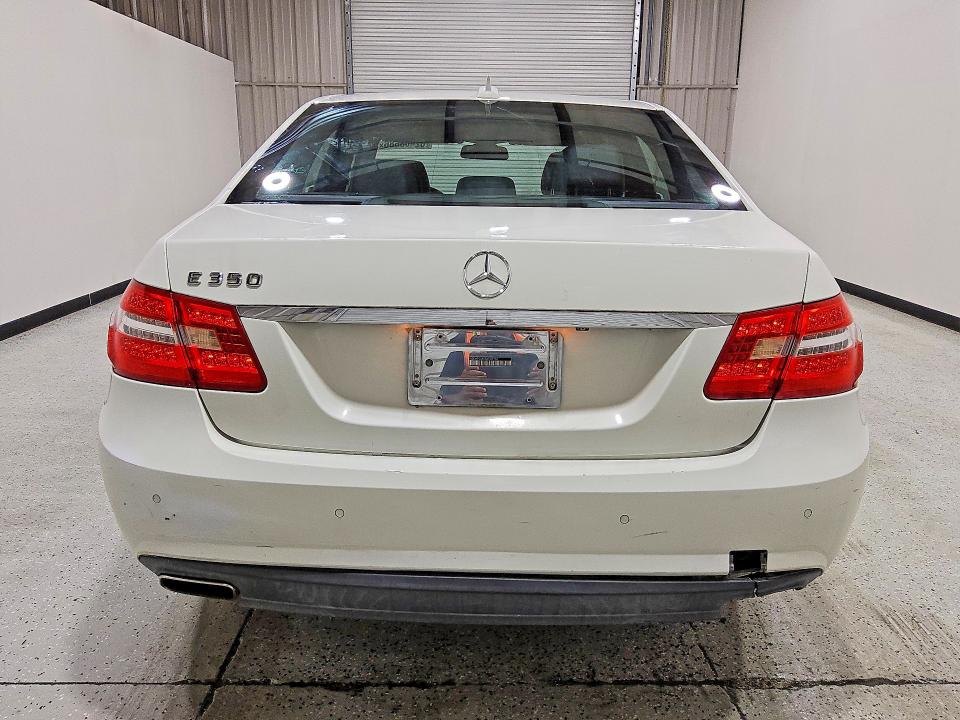 2011 Mercedes-benz E მანქანა იყიდება აუქციონზე, vin: WDDHF5GB5BA505136, აუქციონის ნომერი: 62468686