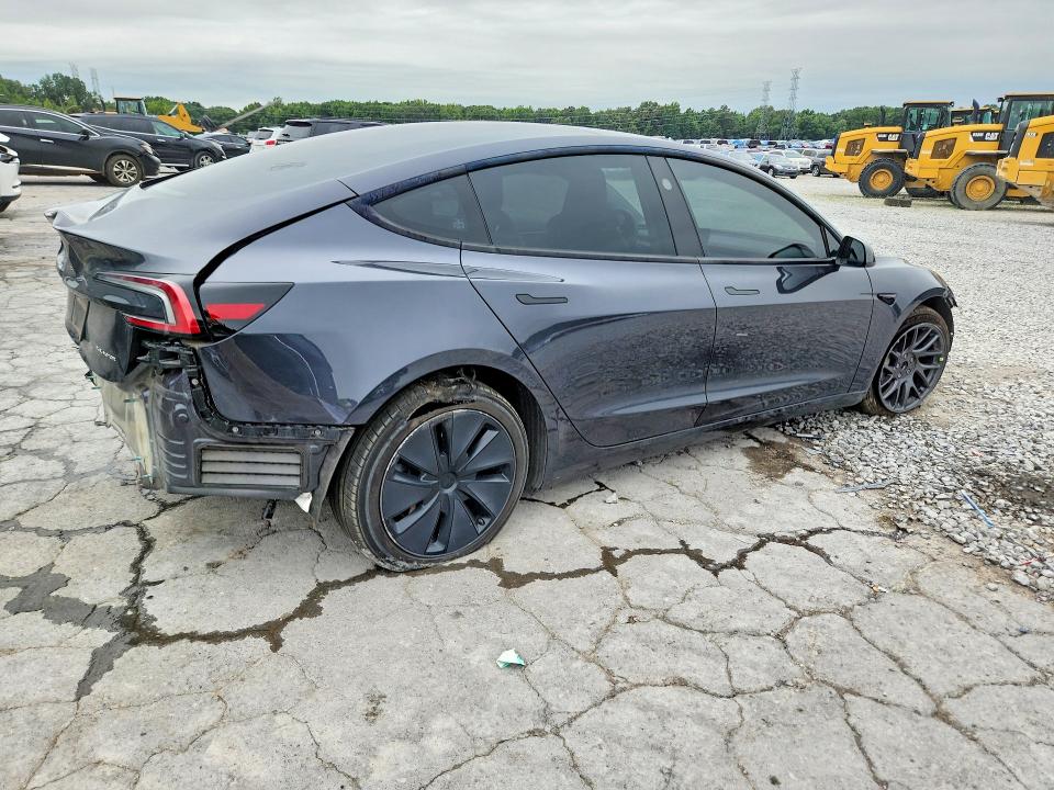 62586226 :رقم المزاد ، 5YJ3E1EB9RF822177 vin ، 2024 Tesla Model 3 مزاد بيع