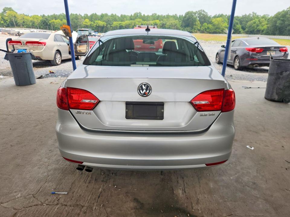62709406 :رقم المزاد ، 3VWDP7AJ8CM377445 vin ، 2012 Volkswagen Jetta مزاد بيع