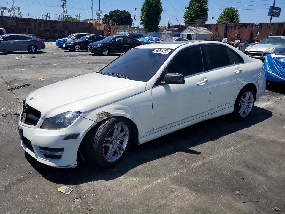 Продажа на аукционе авто 2012 Mercedes-benz C, vin: WDDGF8BB0CF920180, номер лота: 59904286