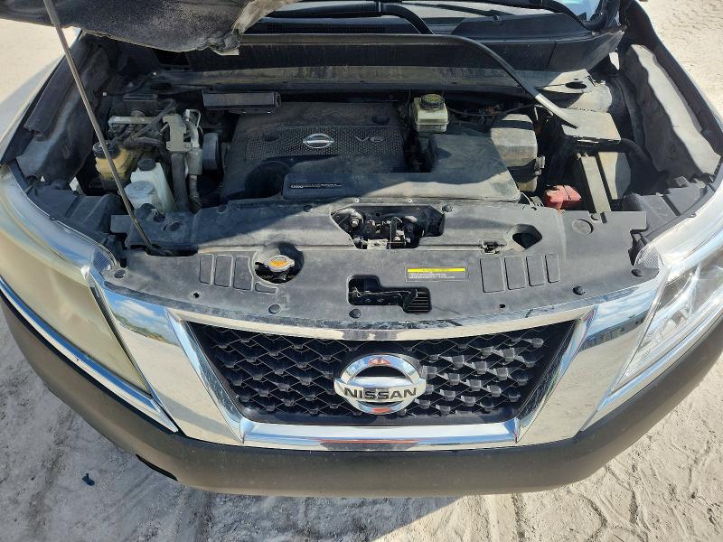 62332106 :رقم المزاد ، 5N1AR2MN2FC686976 vin ، 2015 Nissan Pathfinder مزاد بيع