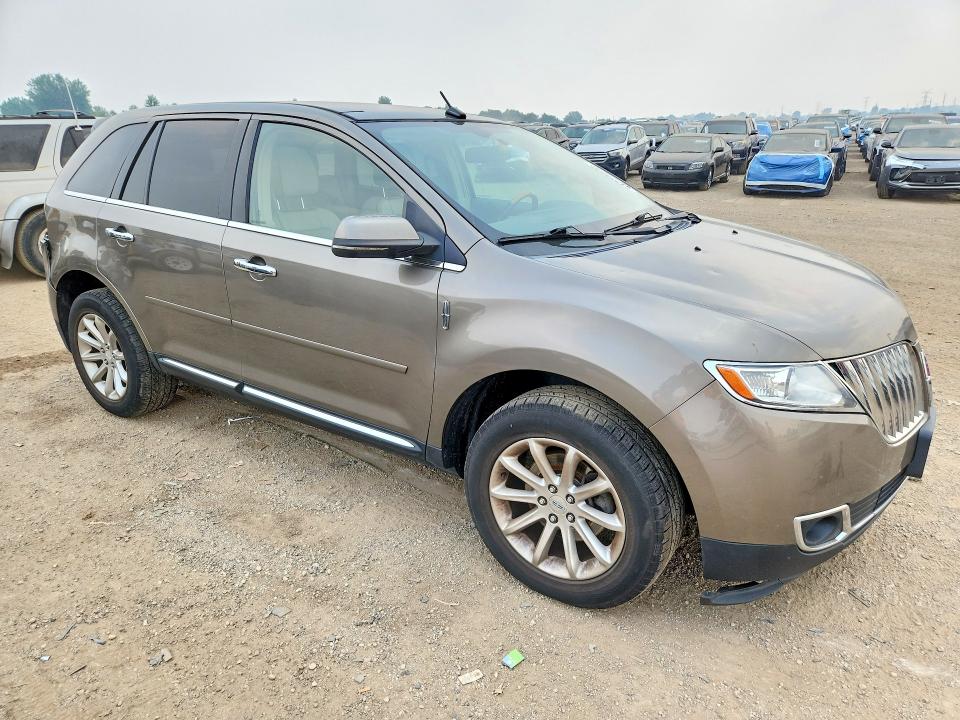 61339606 :رقم المزاد ، 2LMDJ8JK3CBL17058 vin ، 2012 Lincoln Mkx مزاد بيع
