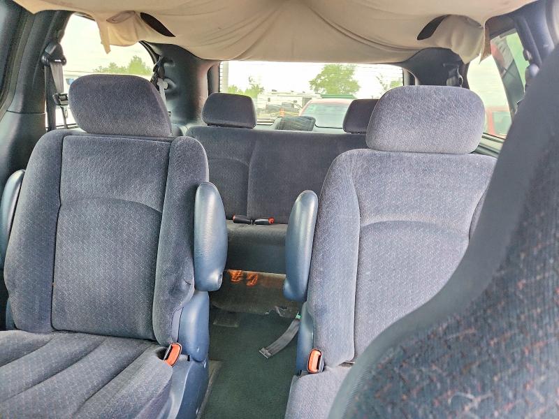 2002 Chrysler Town & Country მანქანა იყიდება აუქციონზე, vin: 2C4GP44312R636604, აუქციონის ნომერი: 62547956