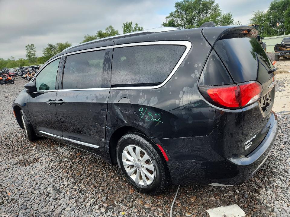 58130086 :رقم المزاد ، 2C4RC1EGXJR291821 vin ، 2018 Chrysler Pacifica مزاد بيع