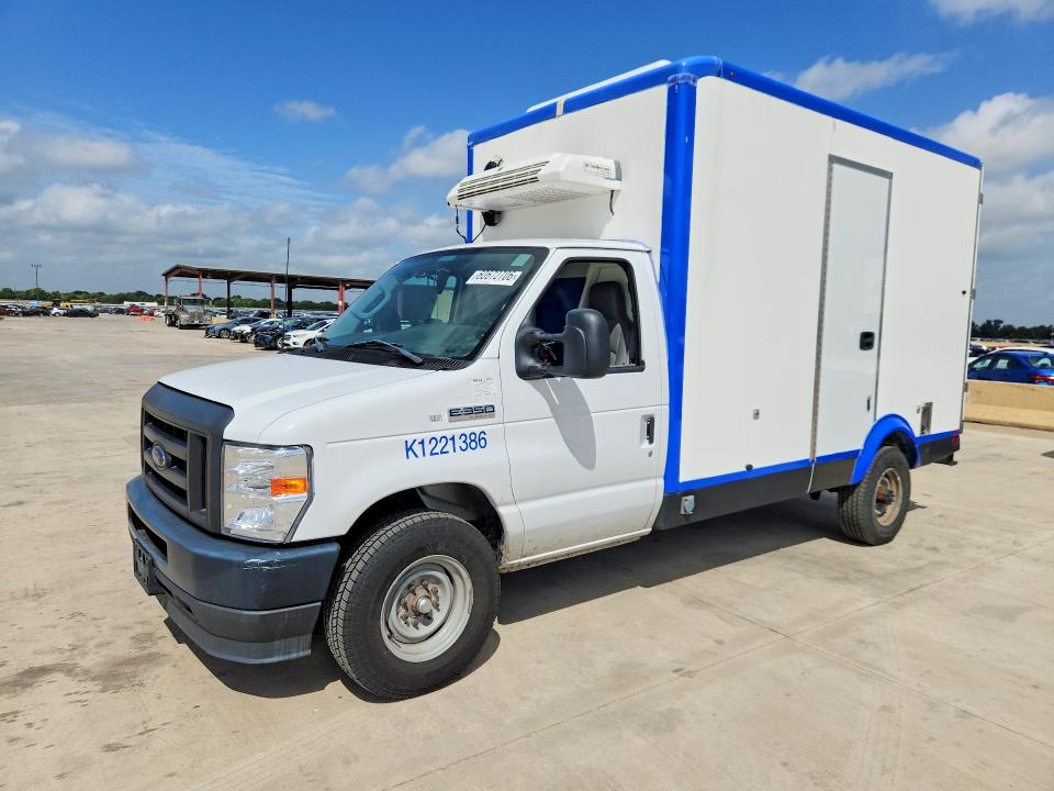 60672706 :رقم المزاد ، 1FDWE3FK6PDD32111 vin ، 2023 Ford E350 مزاد بيع