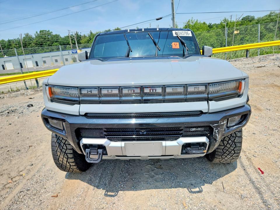 61043786 :رقم المزاد ، 1GKB0NDE5RU106160 vin ، 2024 Gmc Hummer Suv مزاد بيع