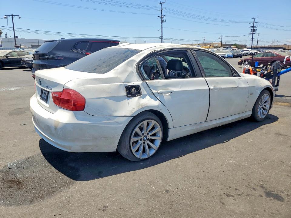 2011 Bmw 328 მანქანა იყიდება აუქციონზე, vin: WBAPH5G56BNM73023, აუქციონის ნომერი: 61192926