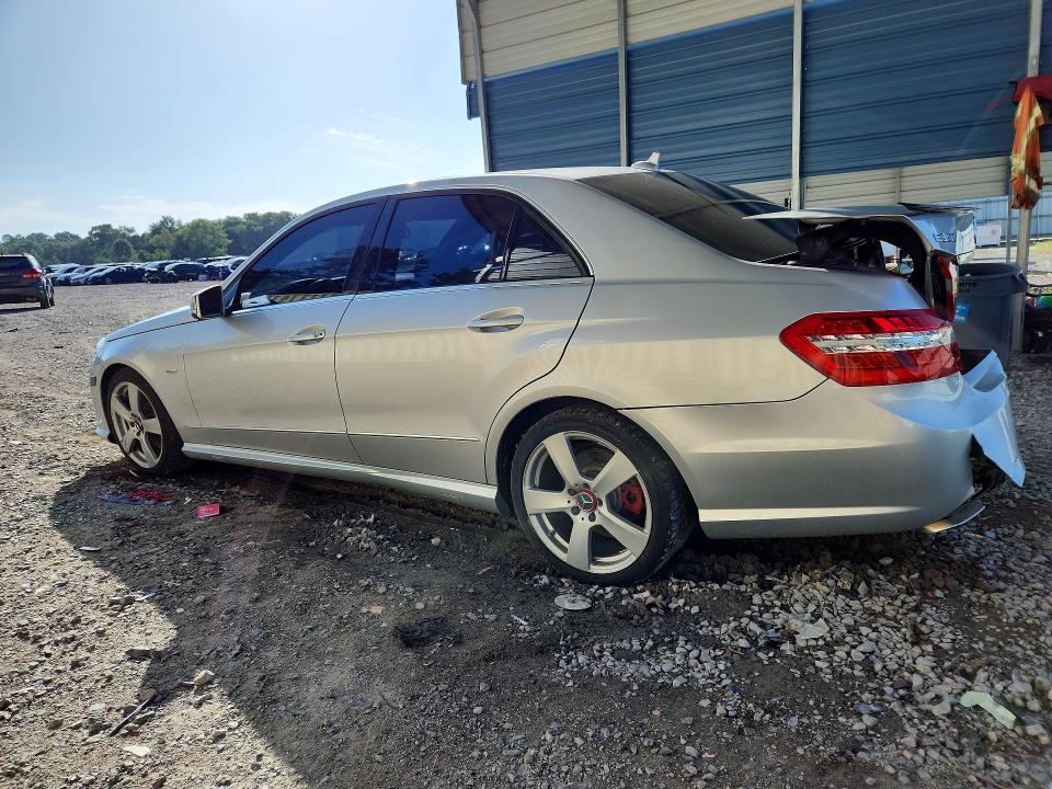 61862976 :رقم المزاد ، WDDHF5KB0CA588306 vin ، 2012 Mercedes-benz E مزاد بيع