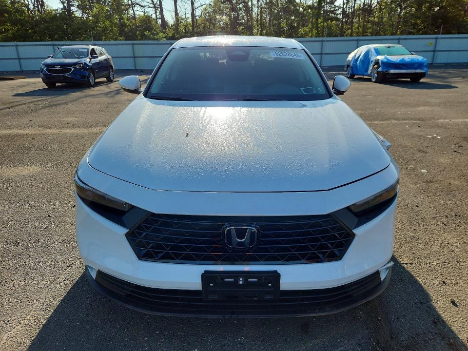 62628546 :رقم المزاد ، 1HGCY1F35PA052176 vin ، 2023 Honda Accord مزاد بيع