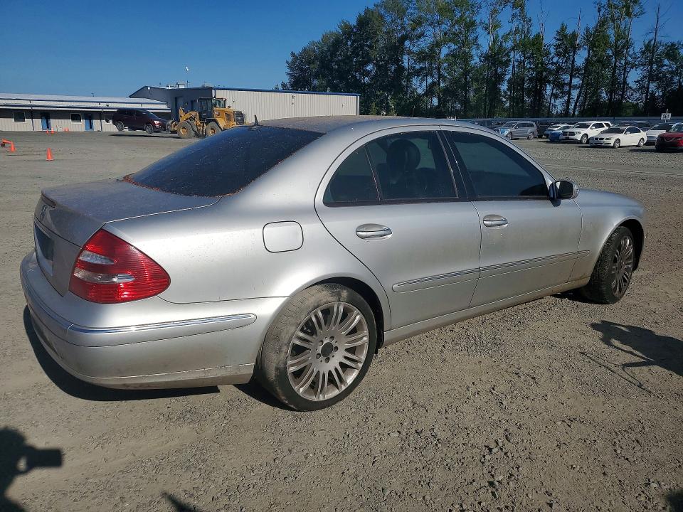 Продажа на аукционе авто 2004 Mercedes-benz E, vin: WDBUF65J24A529520, номер лота: 61250166