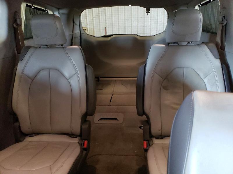 60957286 :رقم المزاد ، 2C4RC1BG7HR704924 vin ، 2017 Chrysler Pacifica مزاد بيع