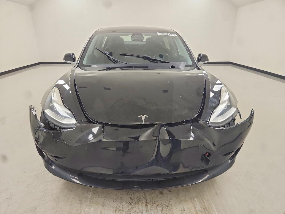 59607896 :رقم المزاد ، 5YJ3E1EA5KF401800 vin ، 2019 Tesla Model 3 مزاد بيع