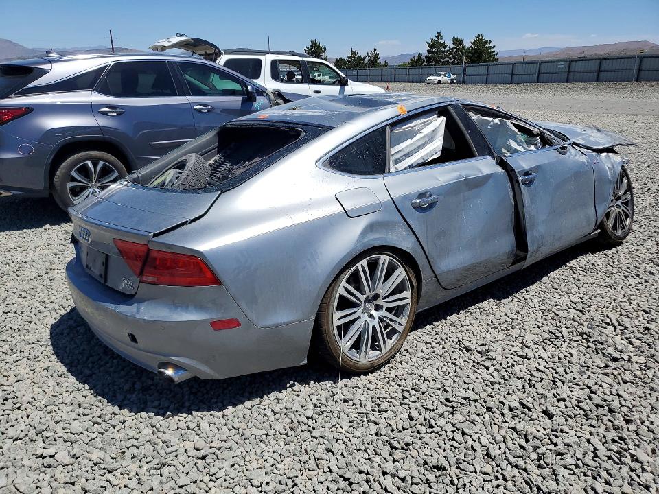 59853906 :رقم المزاد ، WAUWGAFC7FN005752 vin ، 2015 Audi A7 مزاد بيع