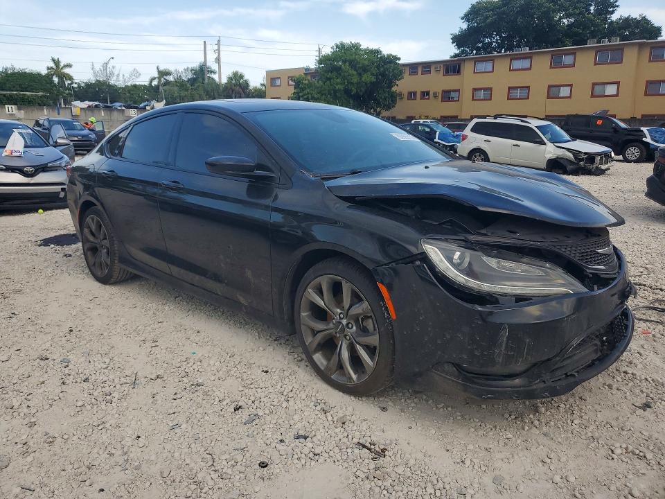 60999756 :رقم المزاد ، 1C3CCCBB5FN672611 vin ، 2015 Chrysler 200 مزاد بيع
