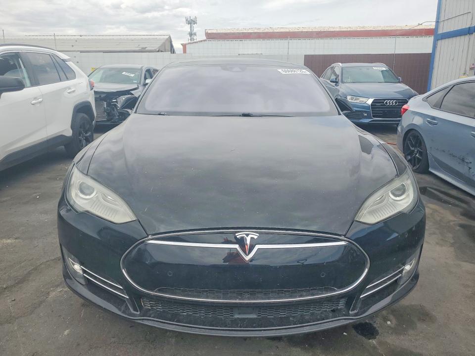 Продаж на аукціоні авто 2015 Tesla Model S, vin: 5YJSA1E19FF116174, номер лоту: 60688126