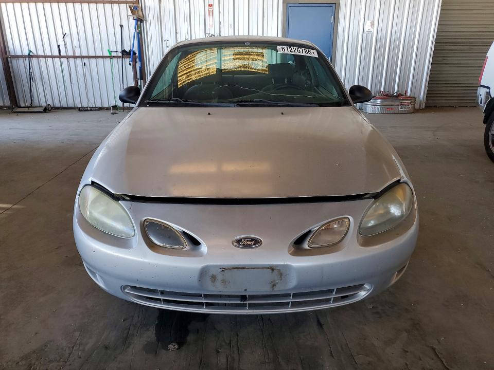 Продажа на аукционе авто 2002 Ford Escort Zx2 Standard, vin: 3FAFP11332R112210, номер лота: 61226786