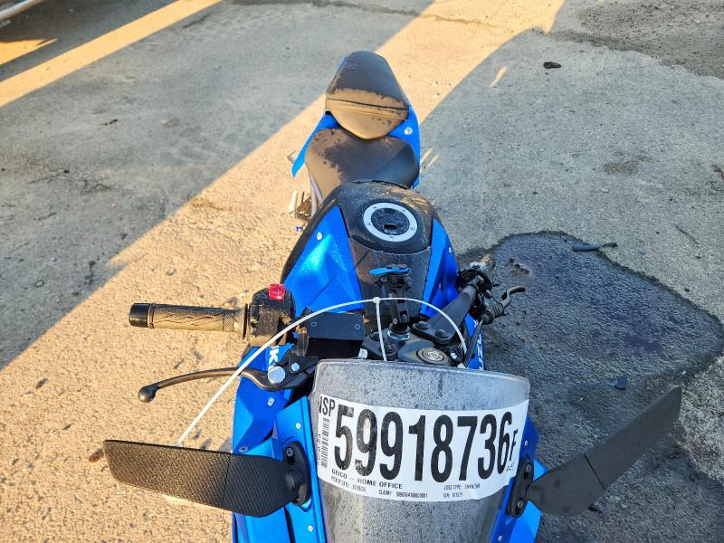 59918736 :رقم المزاد ، JS1EM13B5S7101679 vin ، 2025 Suzuki Gsx-8r مزاد بيع