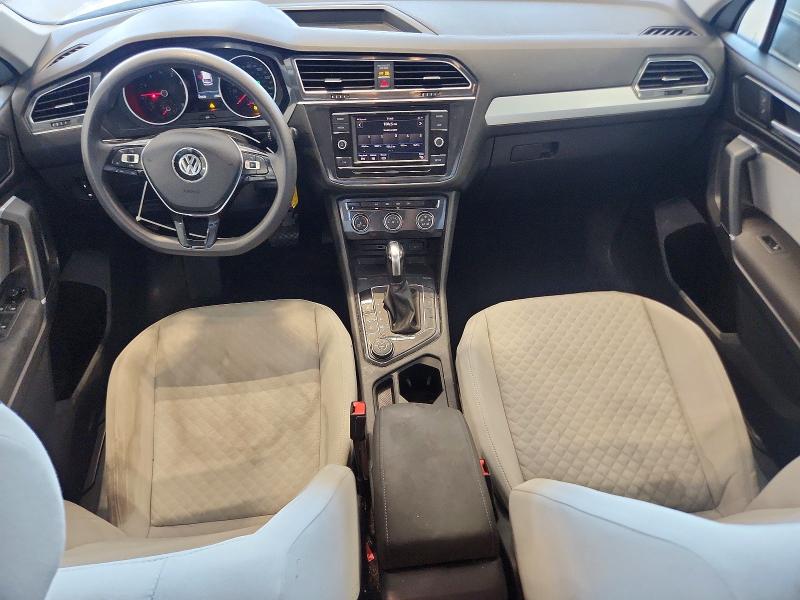 60658556 :رقم المزاد ، 3VV0B7AX9JM081126 vin ، 2018 Volkswagen Tiguan مزاد بيع
