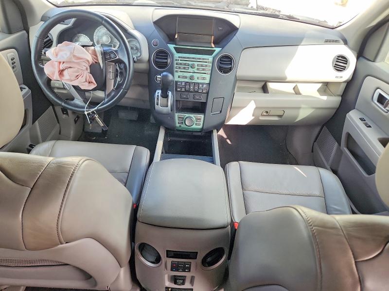 61689596 :رقم المزاد ، 5FNYF4H94BB018050 vin ، 2011 Honda Pilot مزاد بيع