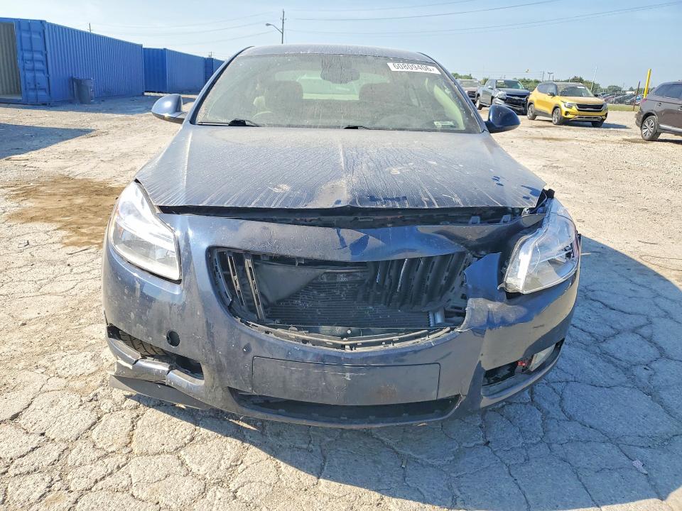 60809406 :رقم المزاد ، W04GR5EC9B1033123 vin ، 2011 Buick Regal مزاد بيع