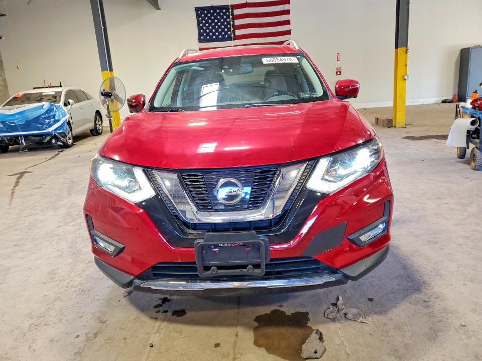 60854976 :رقم المزاد ، JN8AT2MT4HW384289 vin ، 2017 Nissan Rogue مزاد بيع