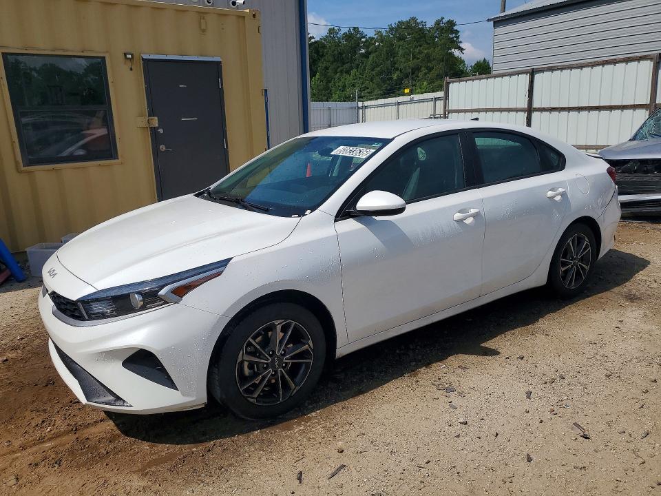 2023 Kia Forte მანქანა იყიდება აუქციონზე, vin: 3KPF24AD9PE532541, აუქციონის ნომერი: 60823636