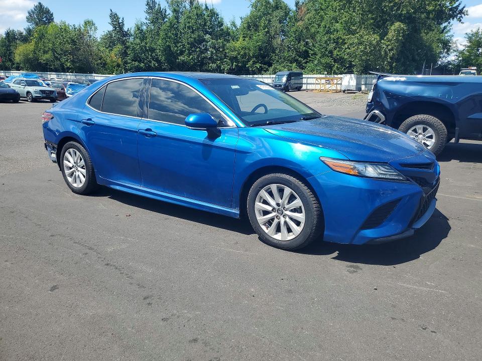 Продаж на аукціоні авто 2018 Toyota Camry, vin: 4T1B61HKXJU077743, номер лоту: 61918536