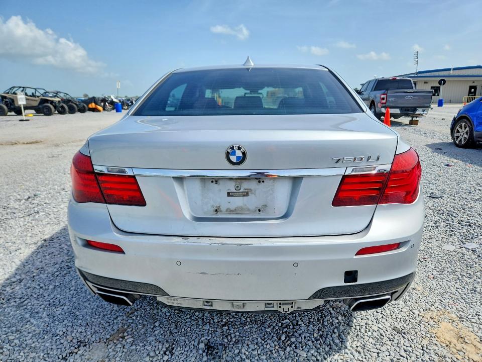 Продаж на аукціоні авто 2015 Bmw 750, vin: WBAYE8C59FD781884, номер лоту: 61346426